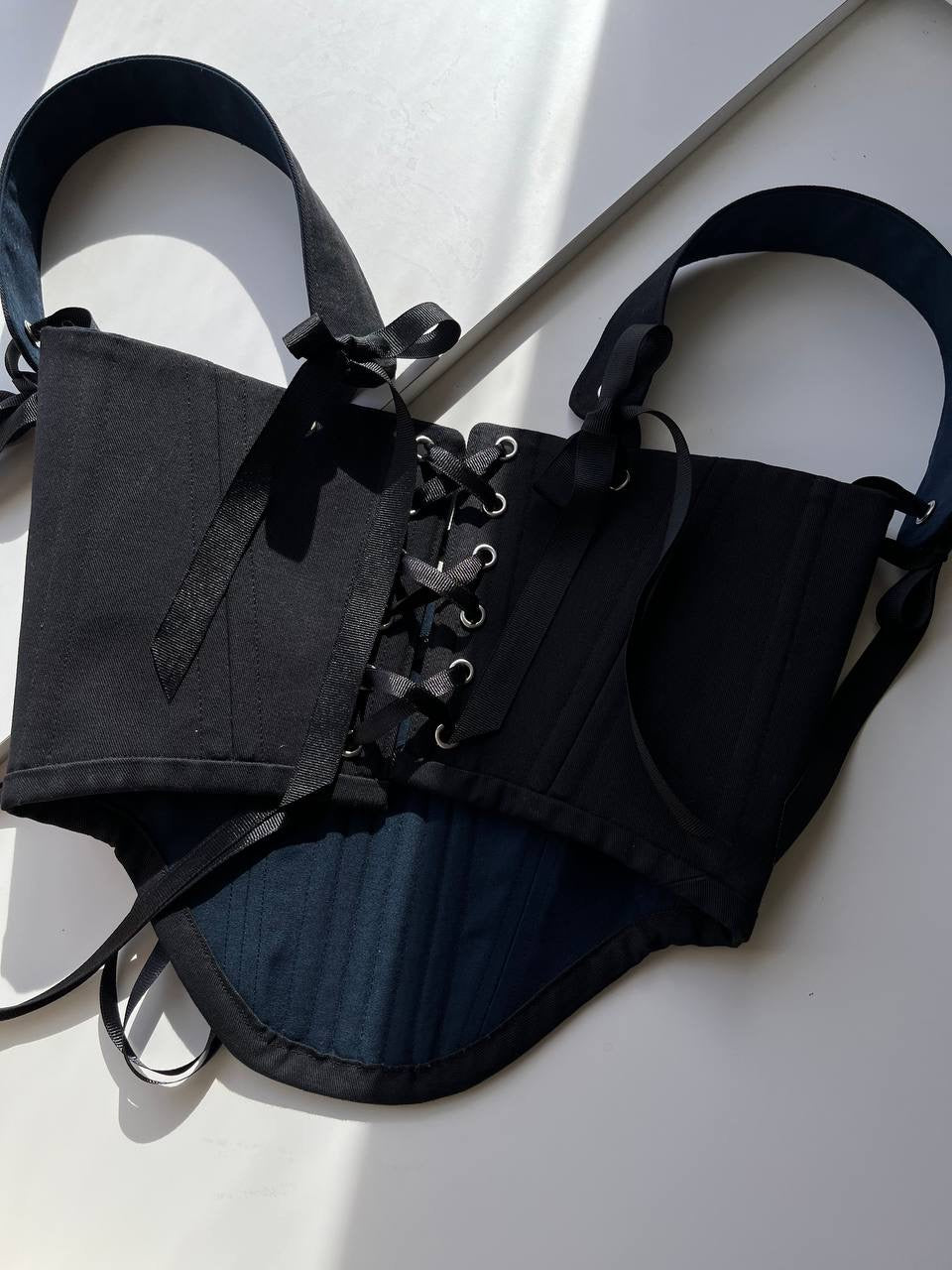 Black underbust corsage 🖤