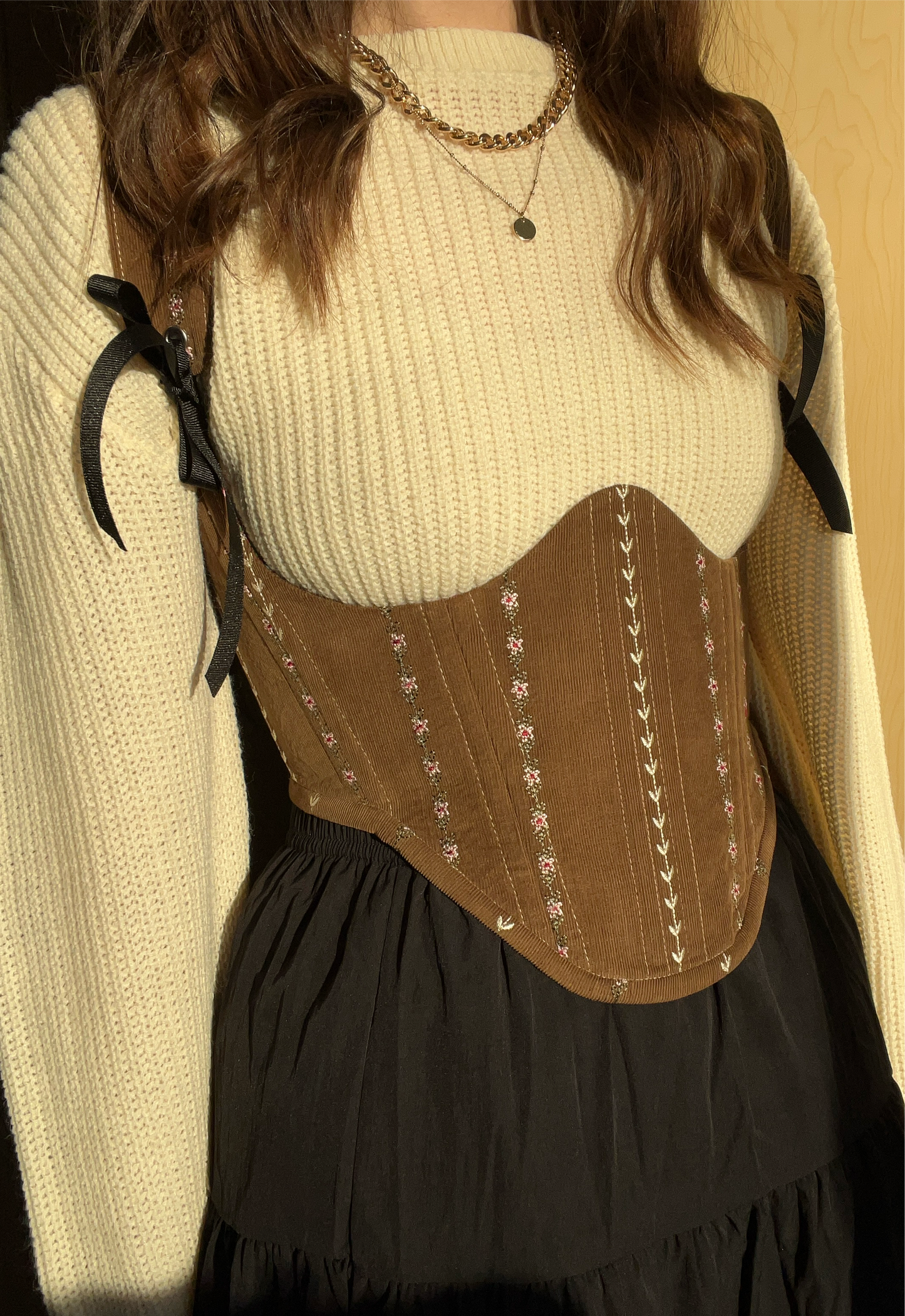 Brown Embroidered underbust corsage with removable shoulder straps 🤎