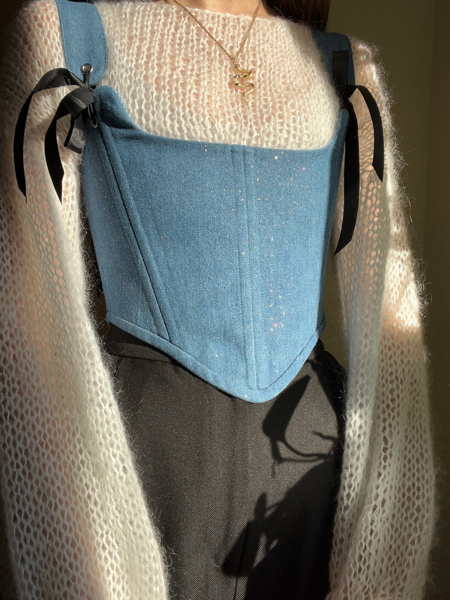 Size S-M Reversible corset in sparkly denim on one side and blue with trim on the other 🩵