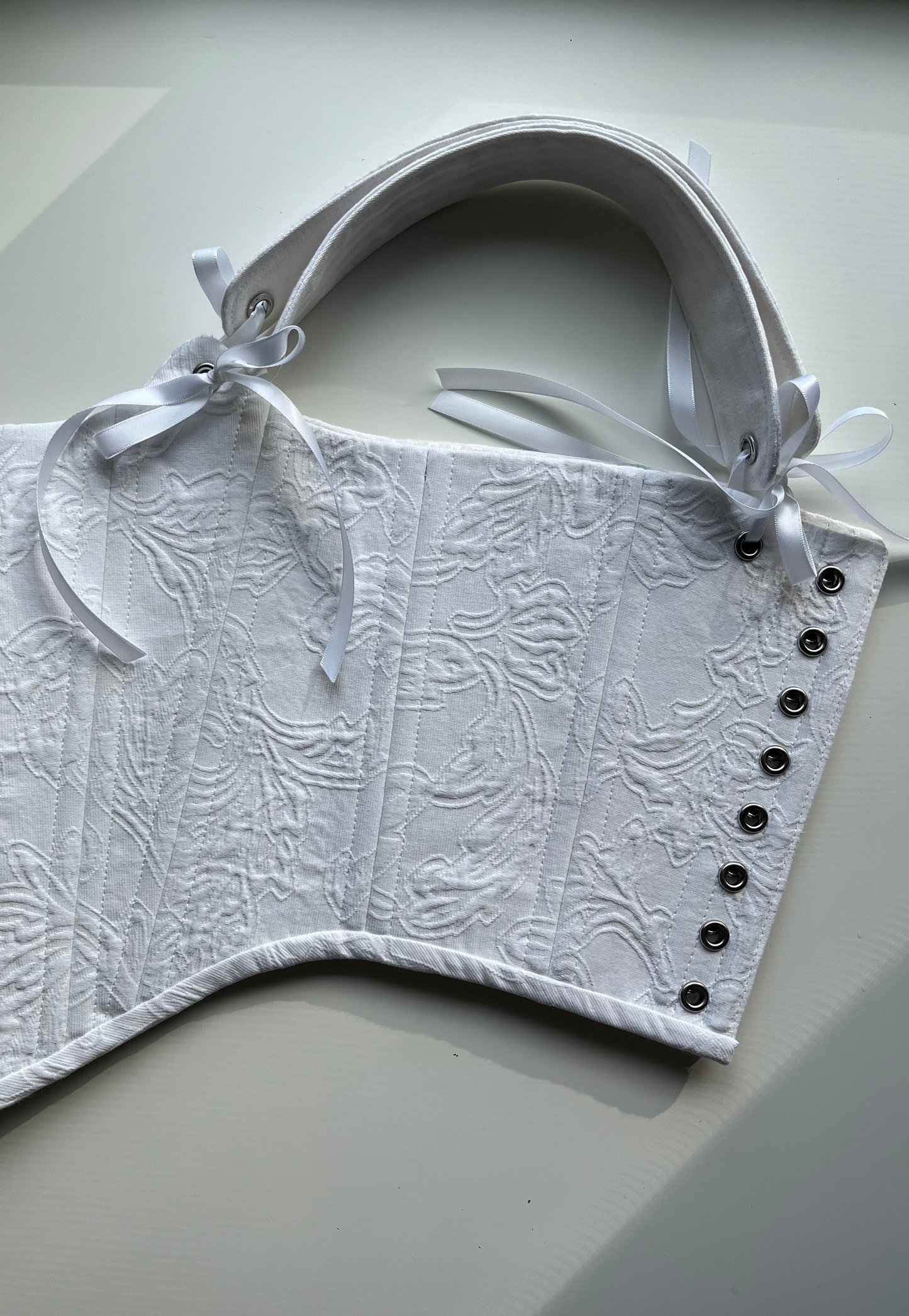 Updated “Luna” corset with removable shoulder straps 🌙