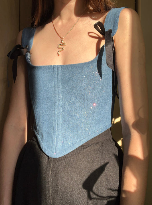 Size S-M Reversible corset in sparkly denim on one side and blue with trim on the other 🩵